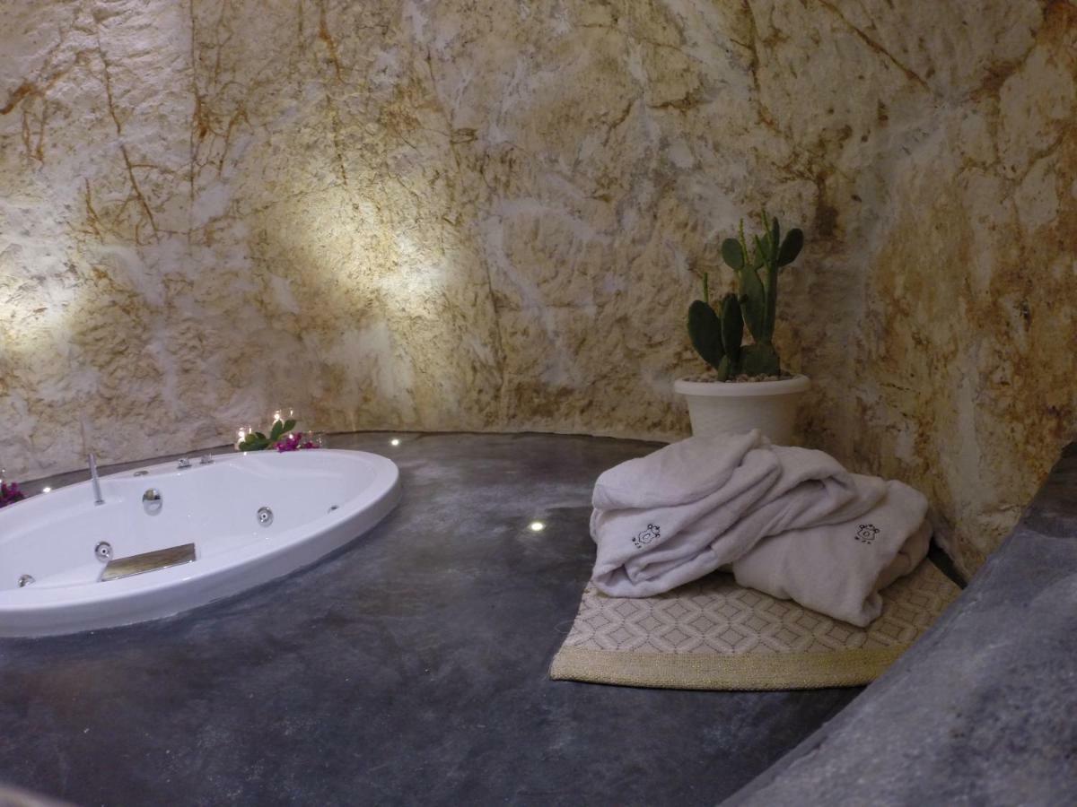 White Luxury Suite Ostuni By Gonewlocation Esterno foto