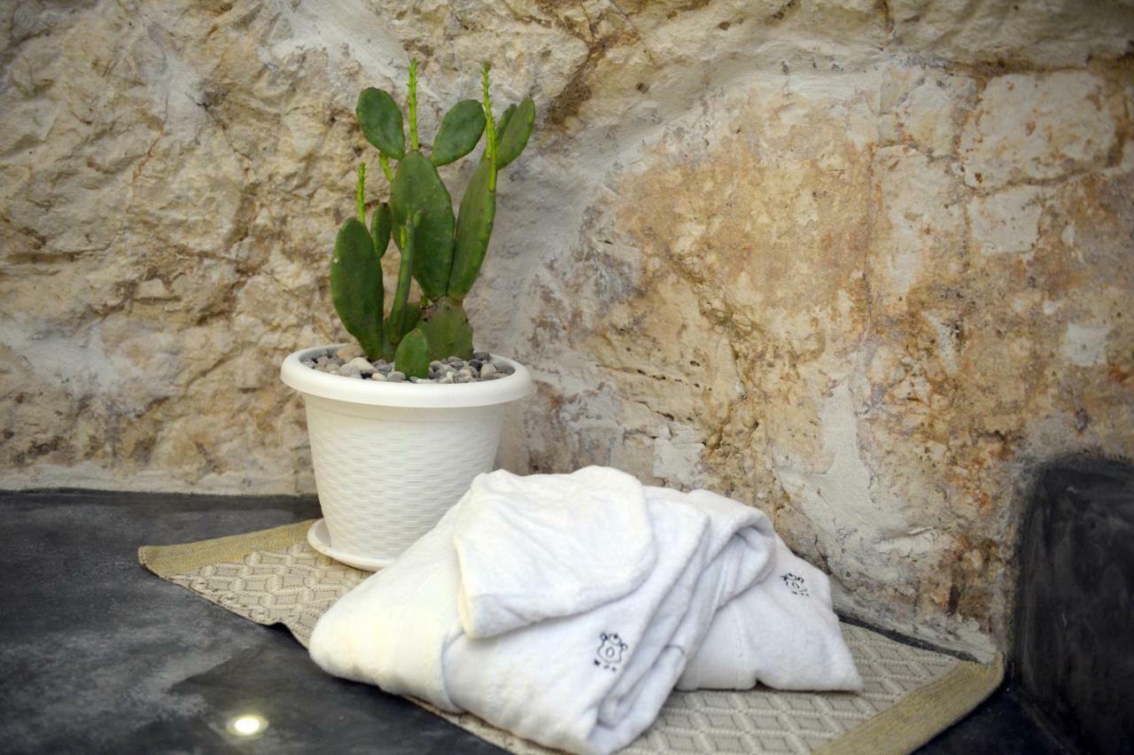 White Luxury Suite Ostuni By Gonewlocation Esterno foto